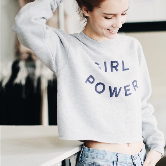 Brandy Melville Gray Crew Neck Sweater - Picture 5 of 9